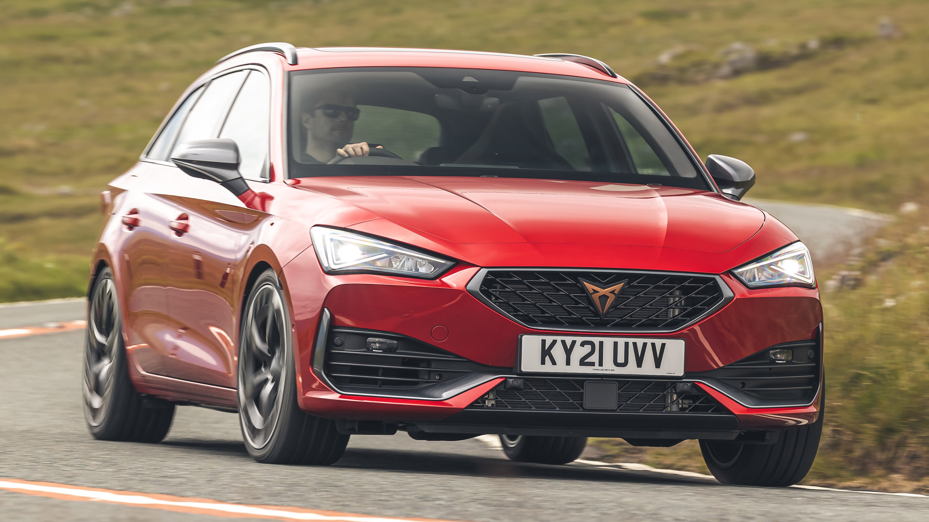 Cupra Leon Estate - front cornering