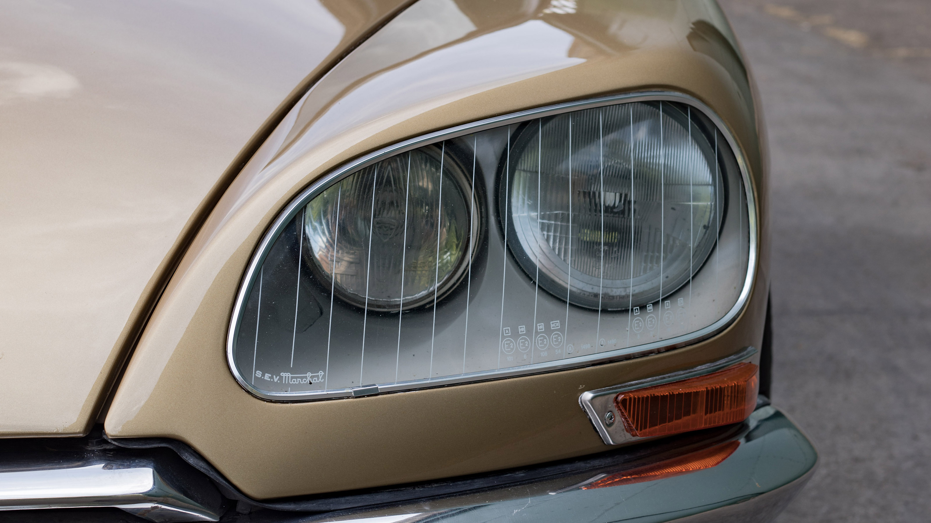 Electrogenic Citroen DS - front light
