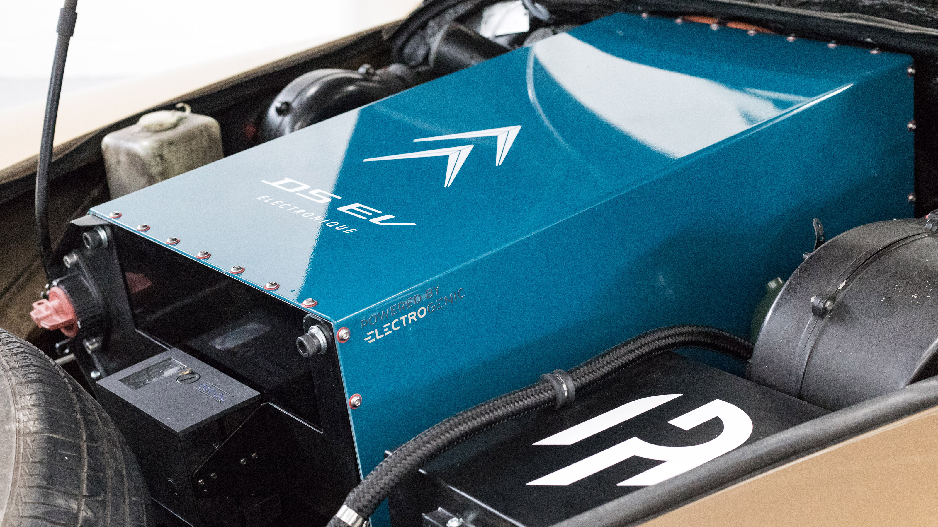 Electrogenic Citroen DS - battery