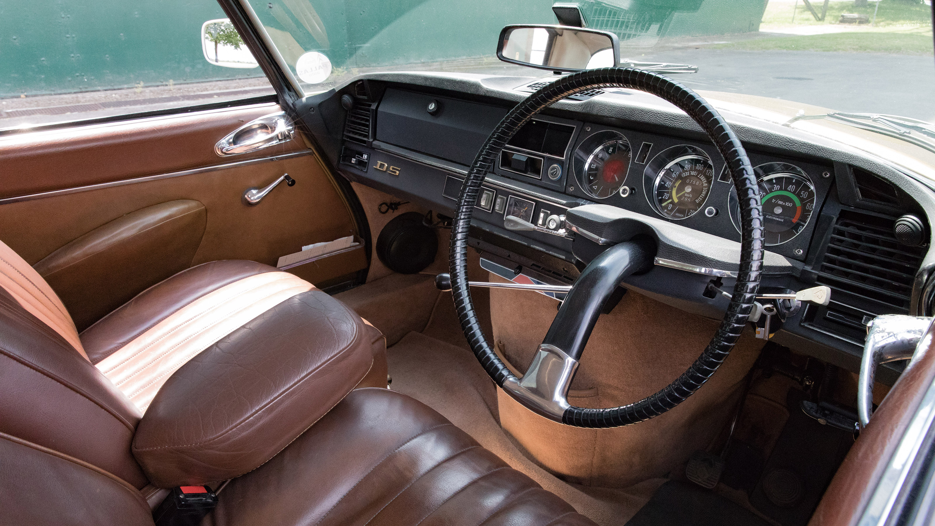 Electrogenic Citroen DS - dash