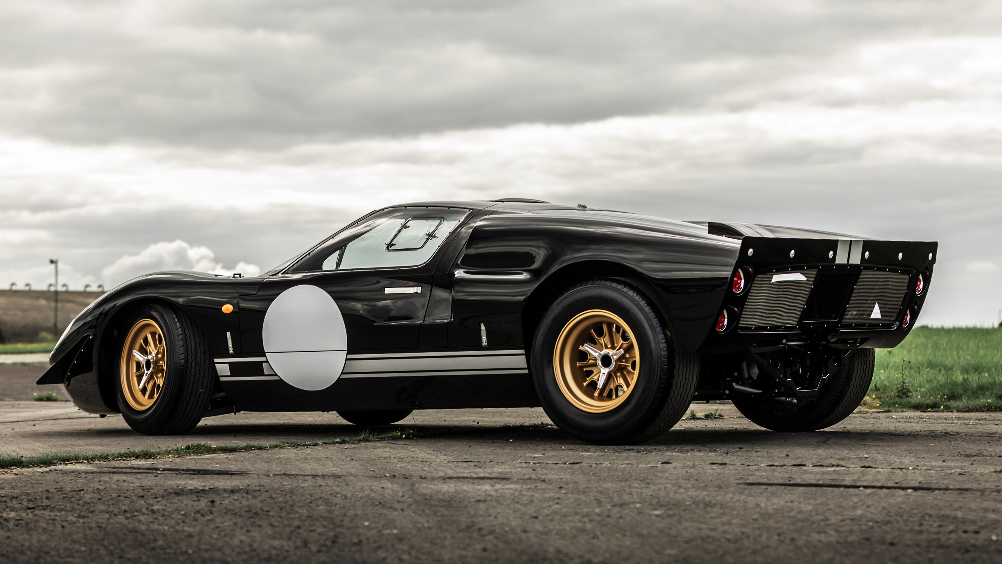 Everrati GT40 - rear