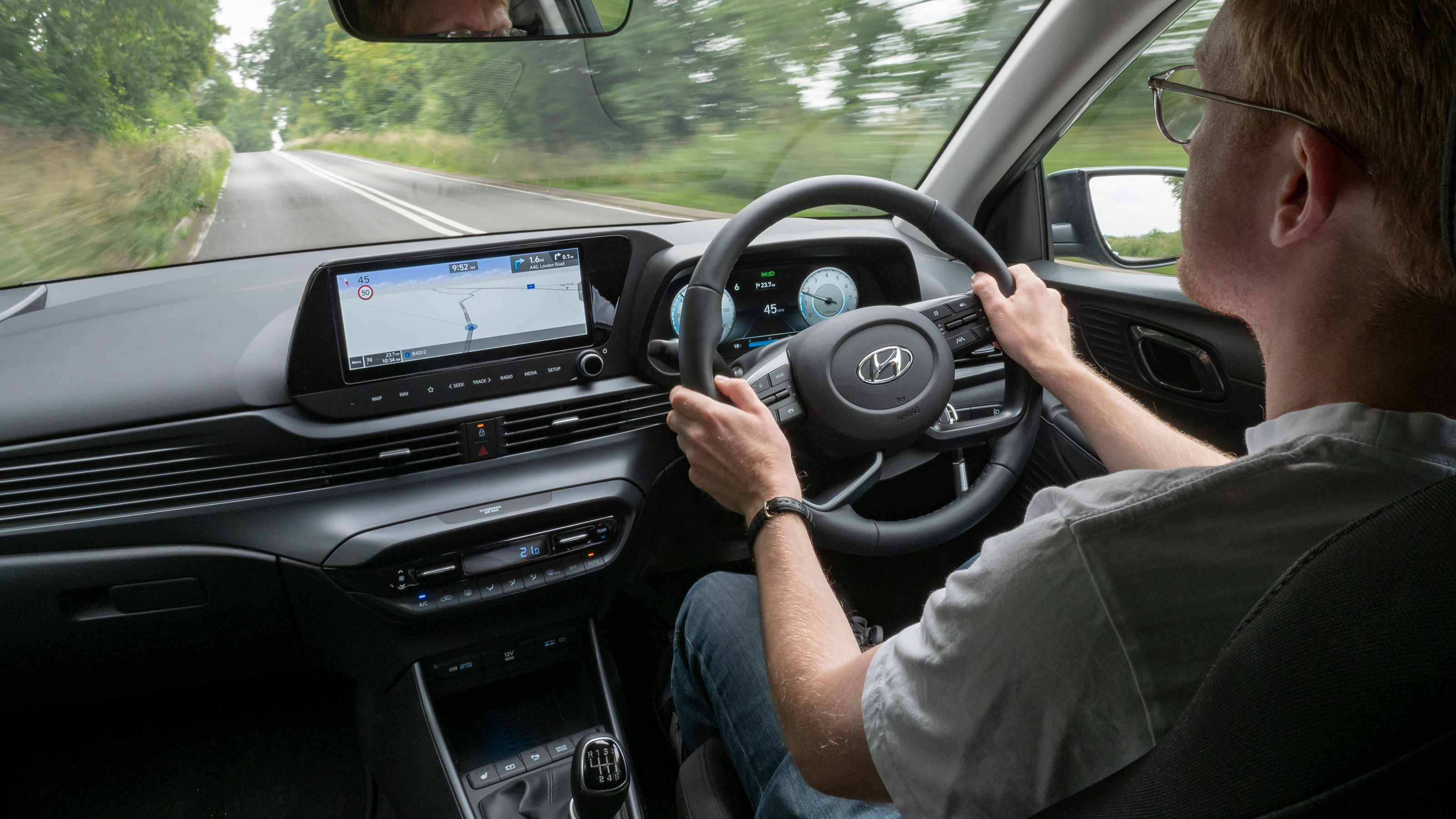 Hyundai Bayon - driving
