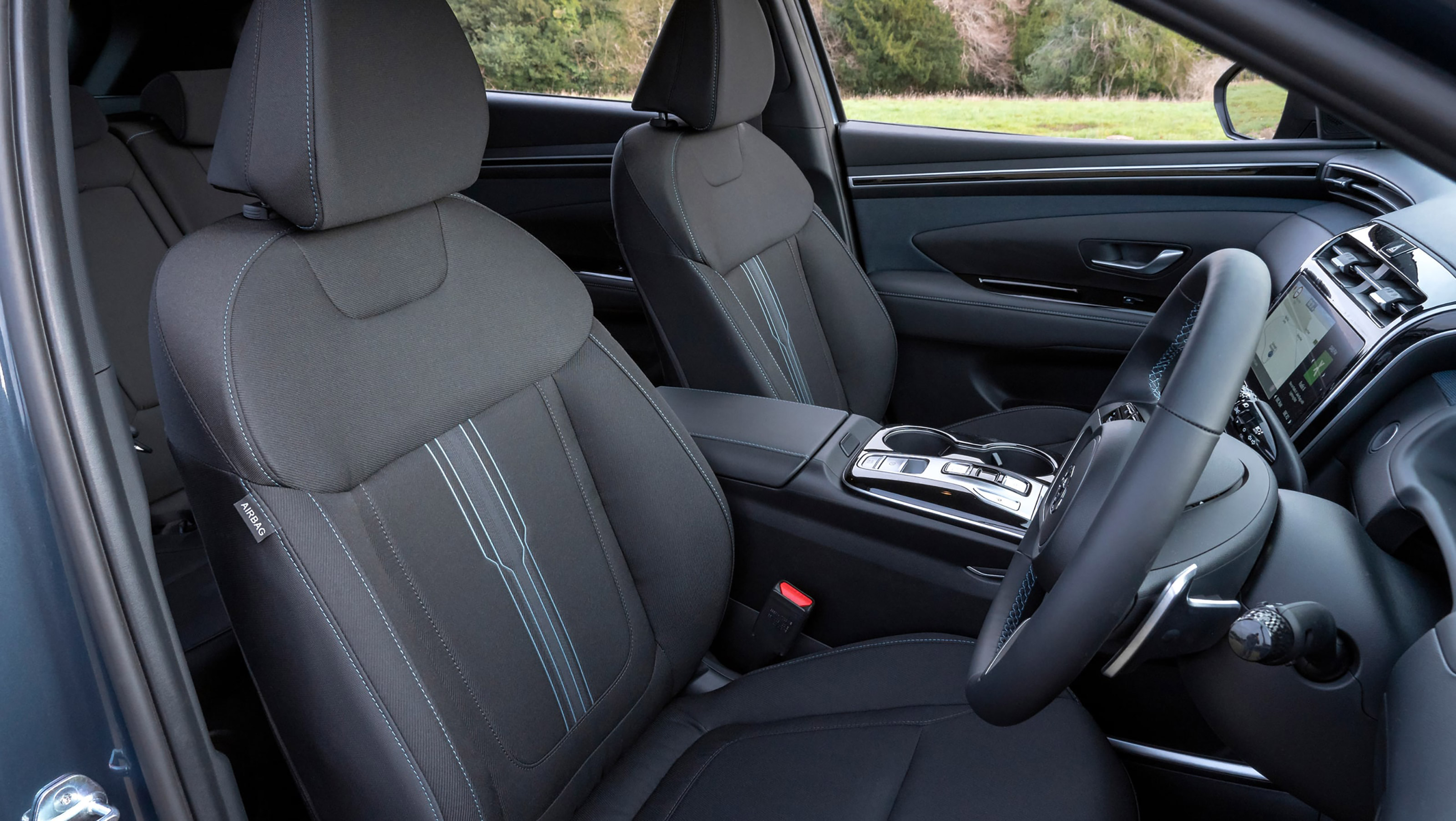 Hyundai Tucson - front seats