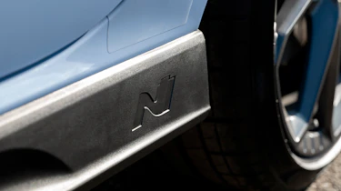 Hyundai i30 N Performance DCT - side skirt