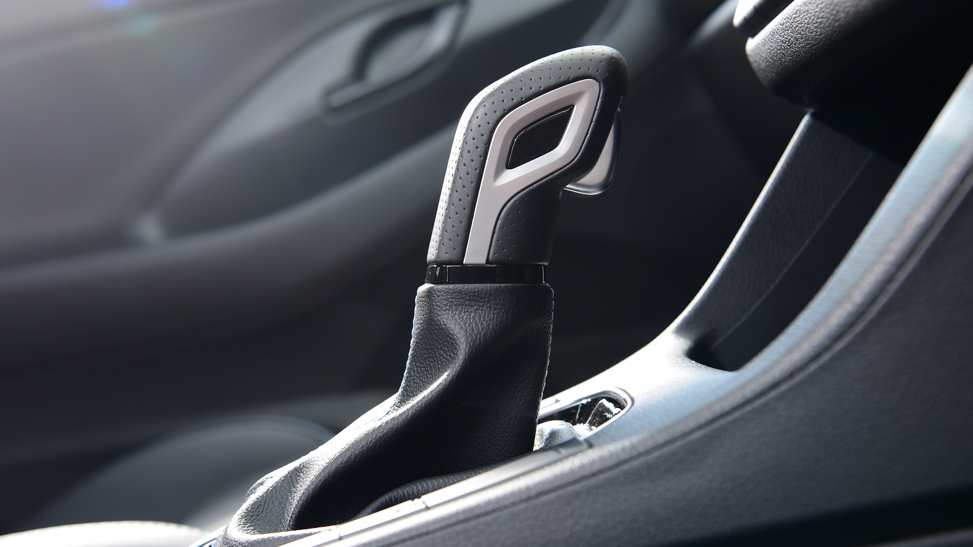 Hyundai i30 N Performance DCT - gear lever