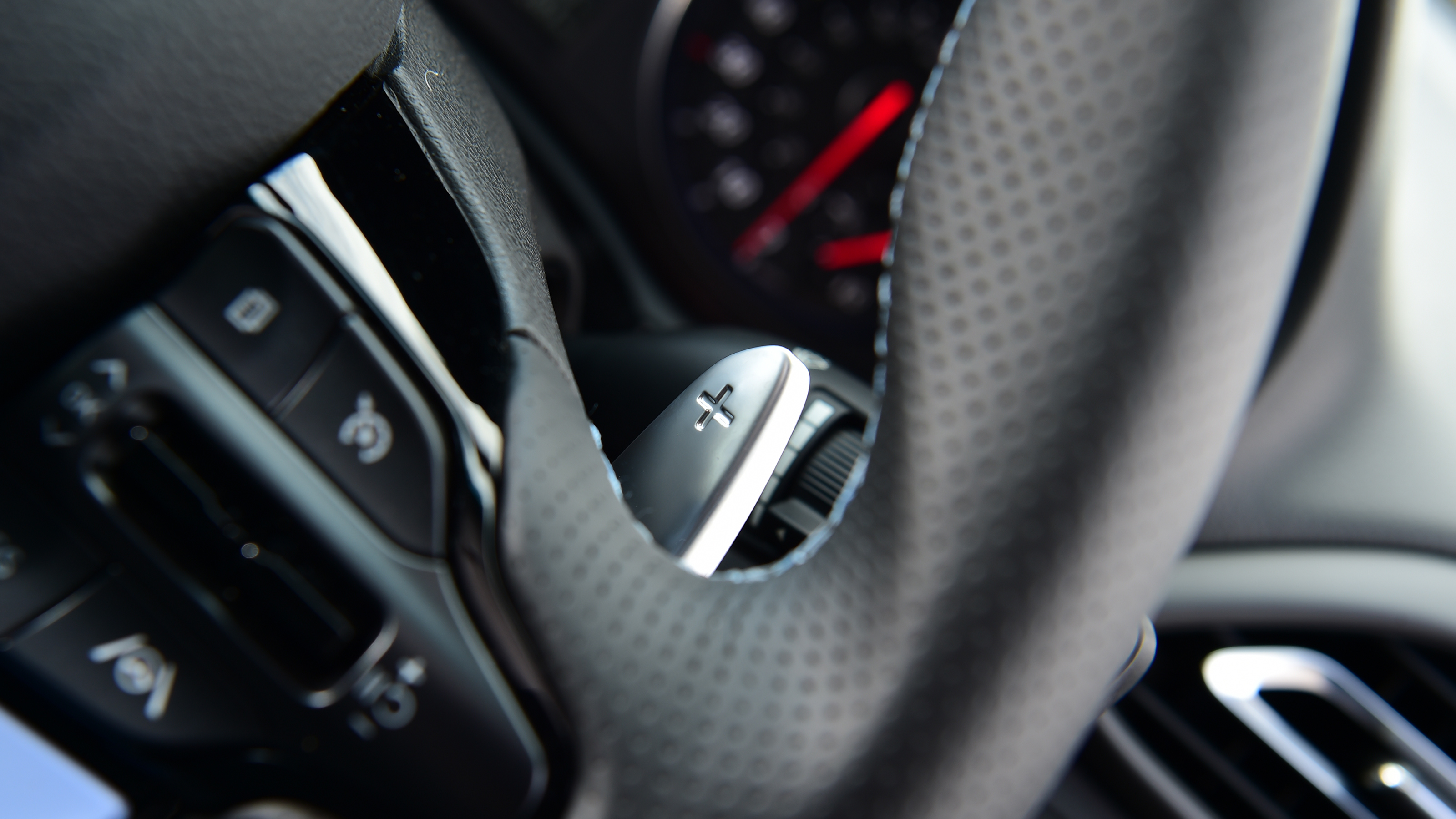 Hyundai i30 N Performance DCT - paddles