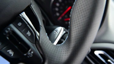 Hyundai i30 N Performance DCT - paddles