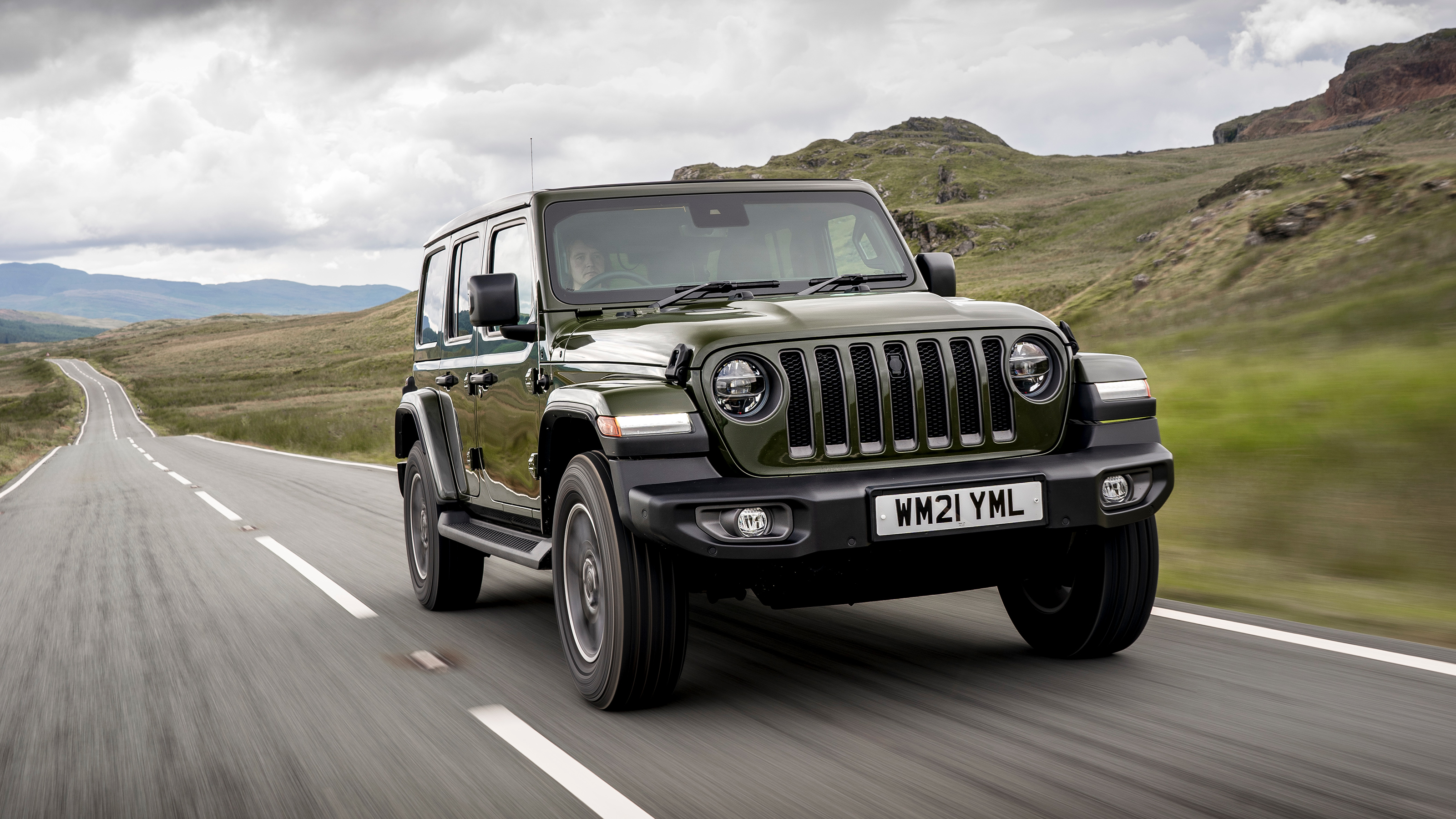 Jeep Wrangler - front tracking