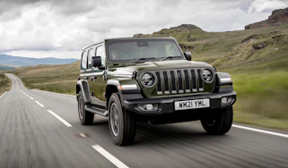 Jeep Wrangler - front tracking