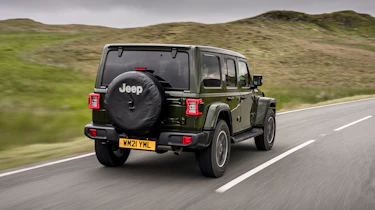 Jeep Wrangler - rear tracking
