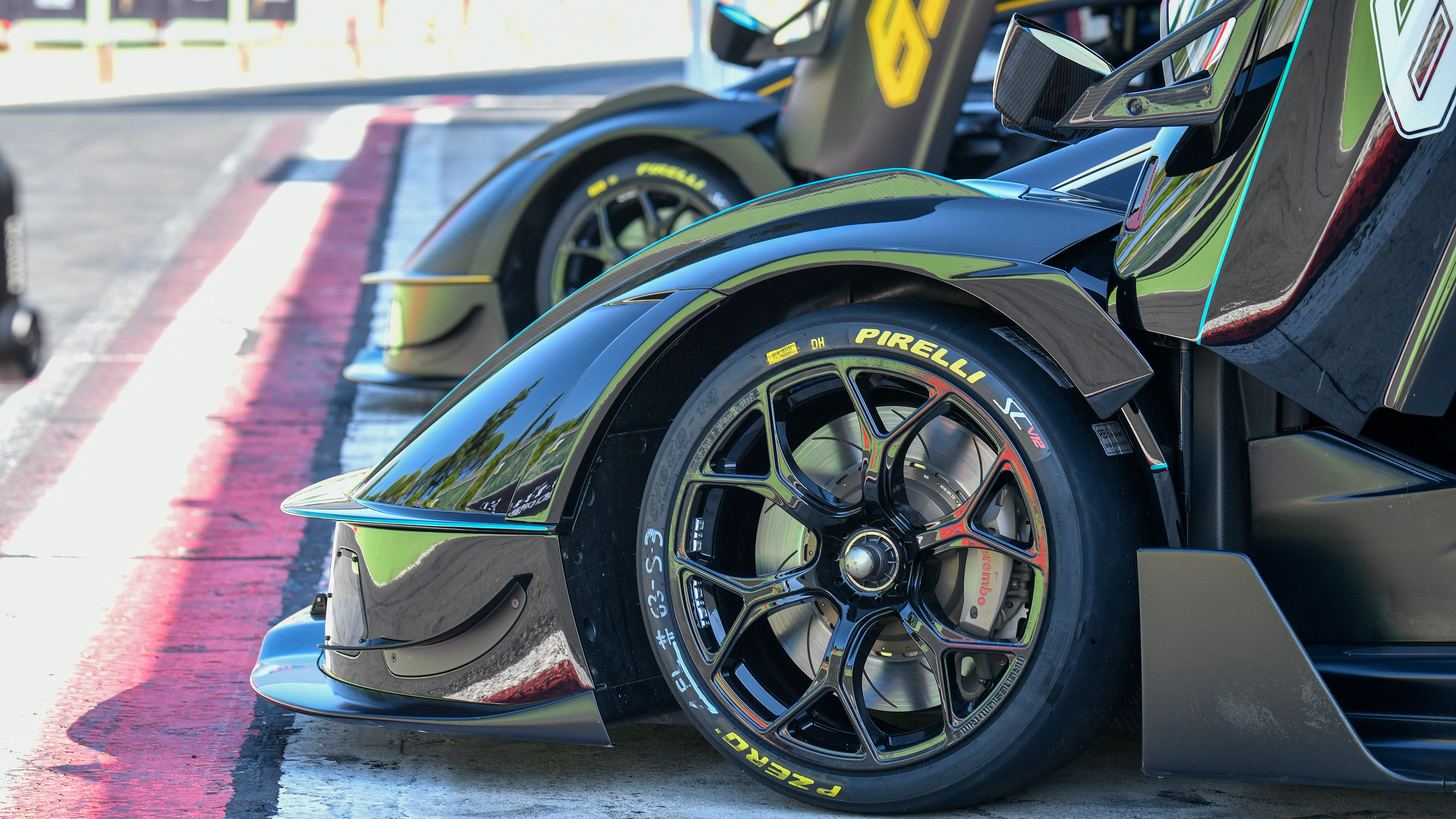 New Lamborghini Essenza SCV12 2021 review - wheel