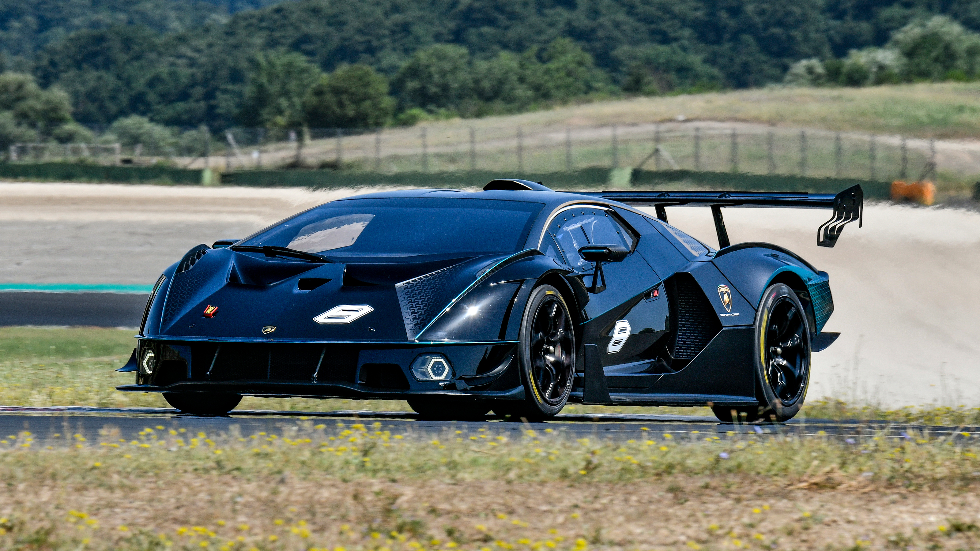 New Lamborghini Essenza SCV12 2021 review - front