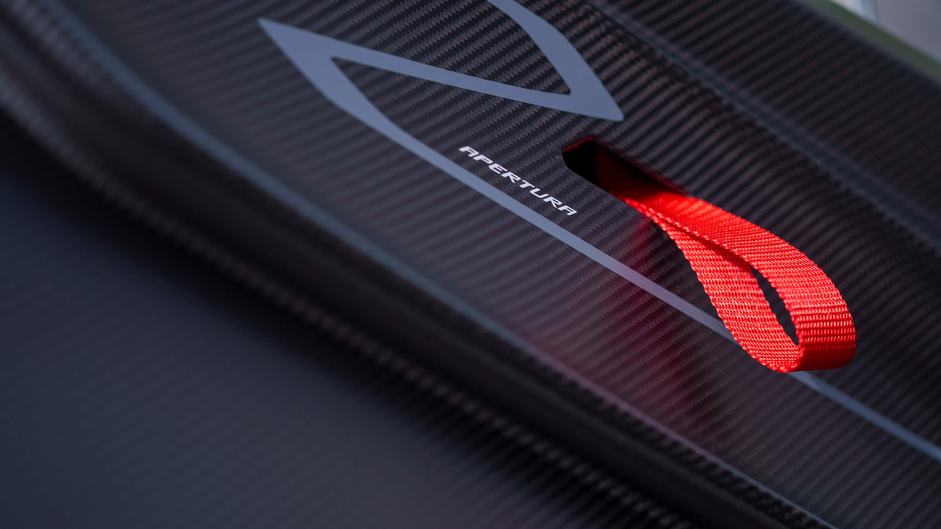 New Lamborghini Essenza SCV12 2021 review - handle