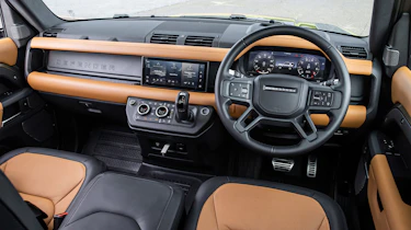 Land Rover Defender - dash