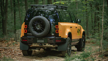 Land Rover Defender Camel Trophy Edition - rear