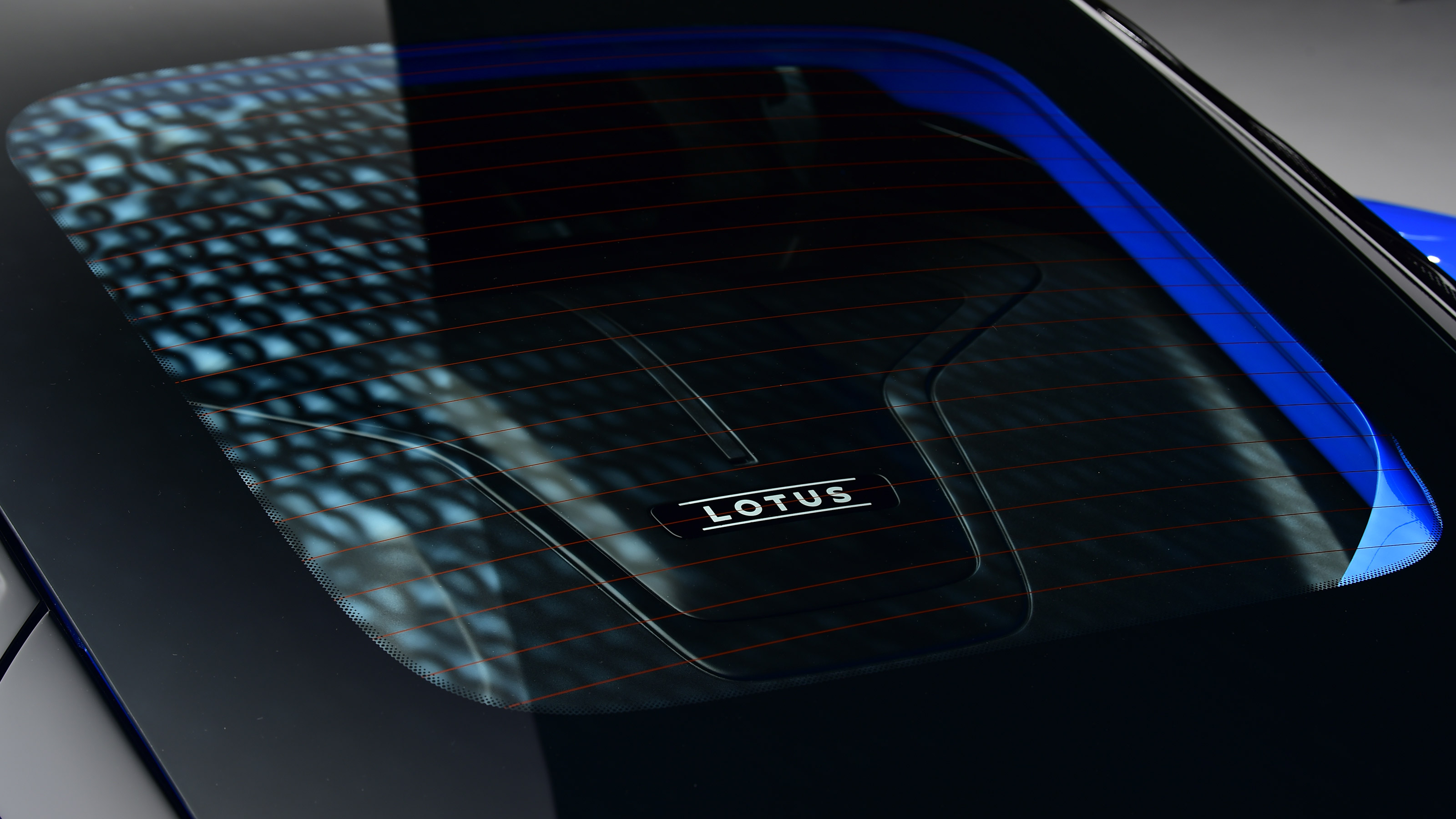 Lotus Emira - engine cover