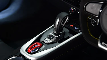 Lotus Emira - centre console