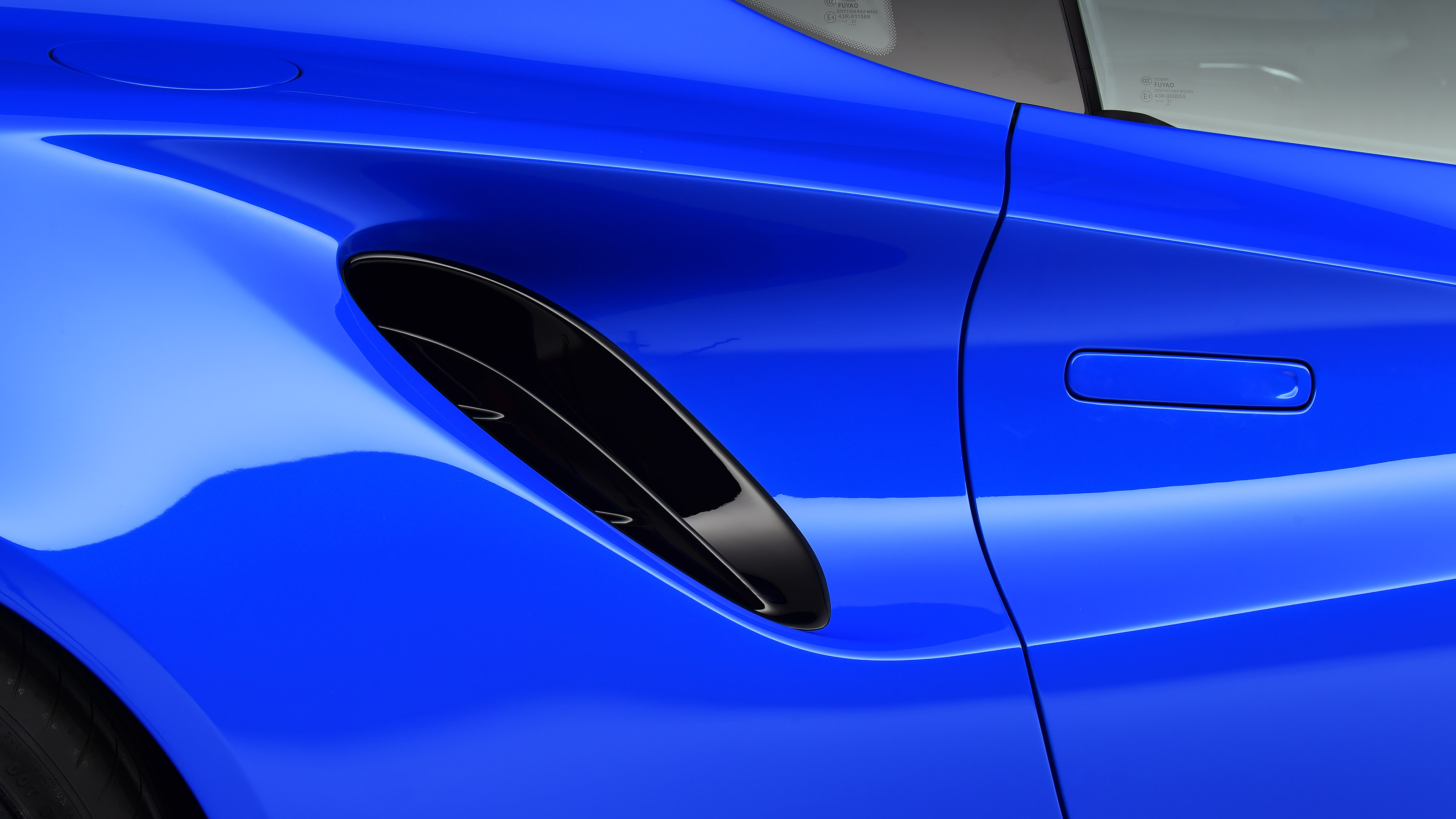Lotus Emira - side