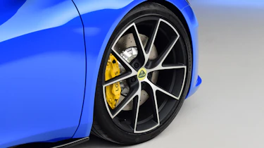 Lotus Emira - wheel