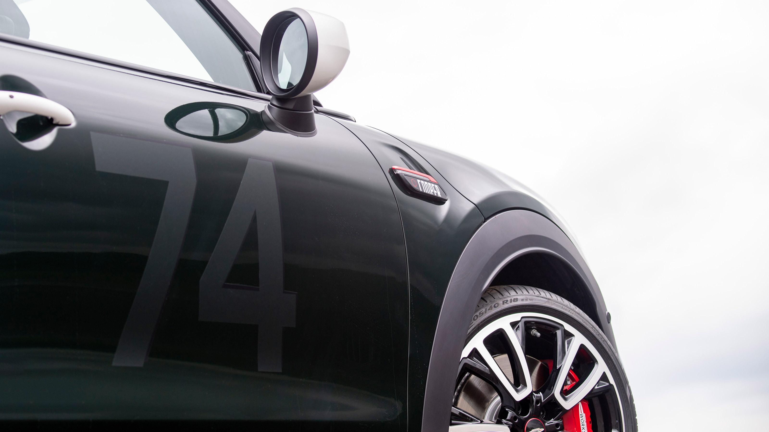 MINI JCW Anniversary Edition - side detail