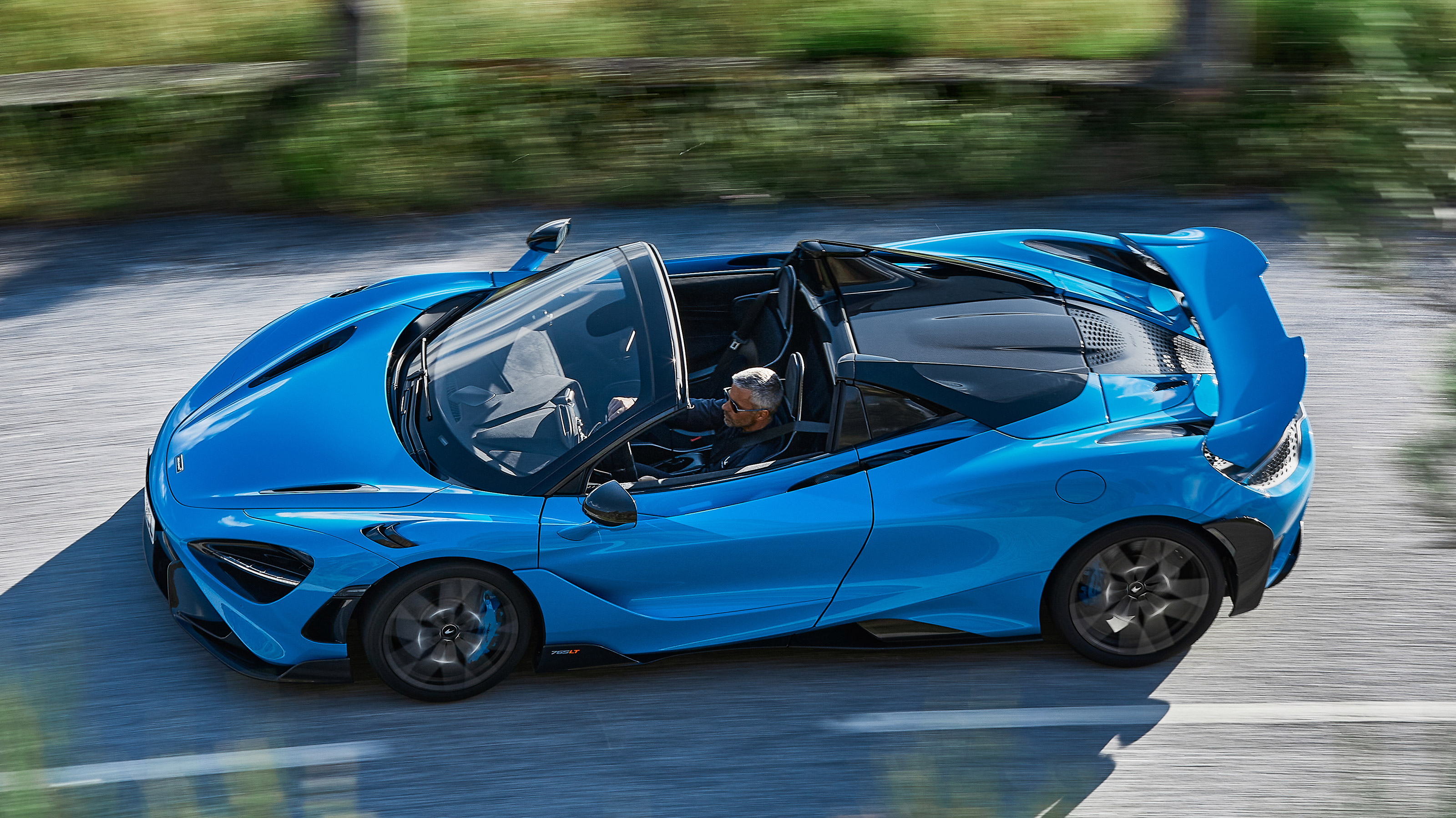 McLaren 765LT Spider - above