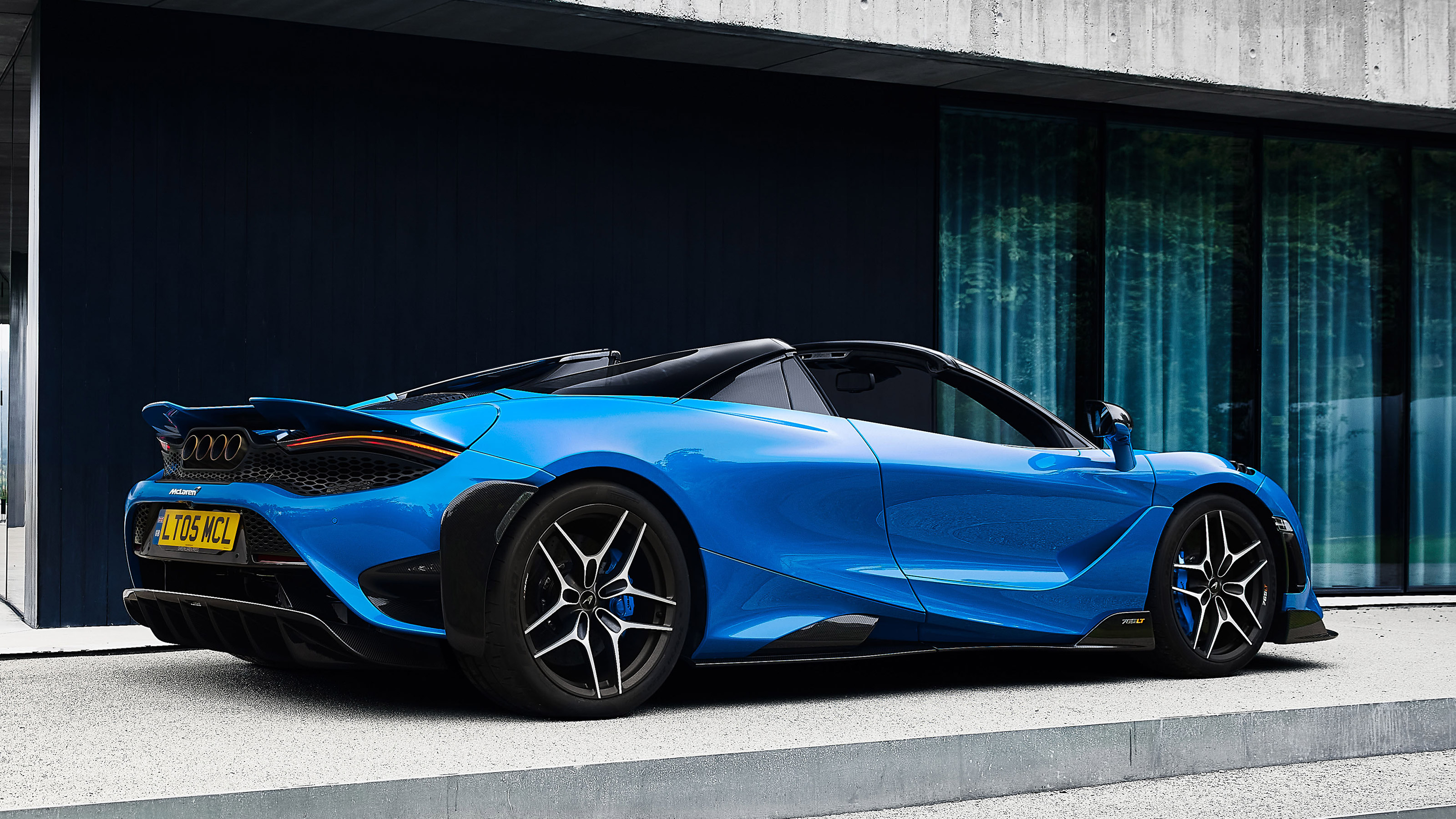 McLaren 765LT Spider - rear