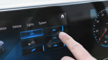 Mercedes EQC - long termer screen
