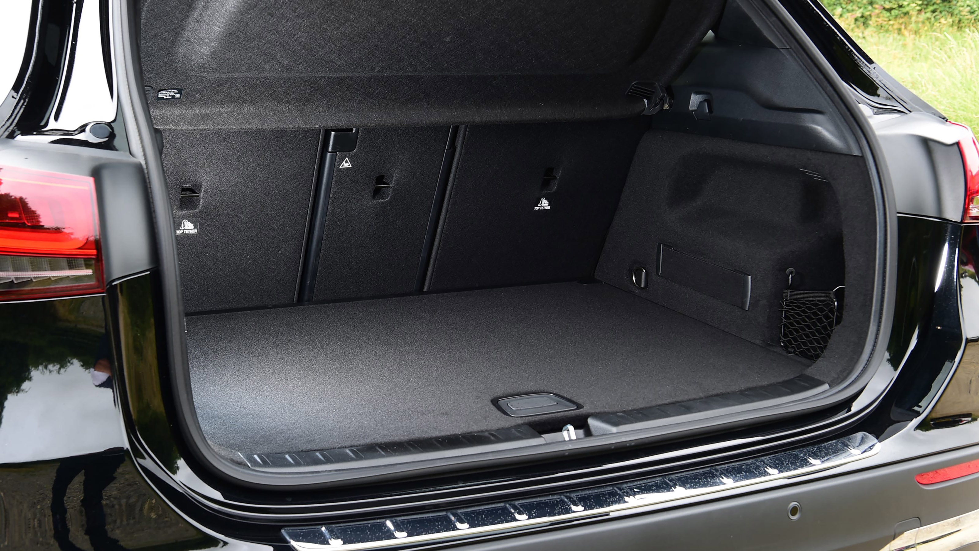 Mercedes GLA - boot