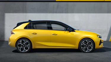 Vauxhall Astra - side