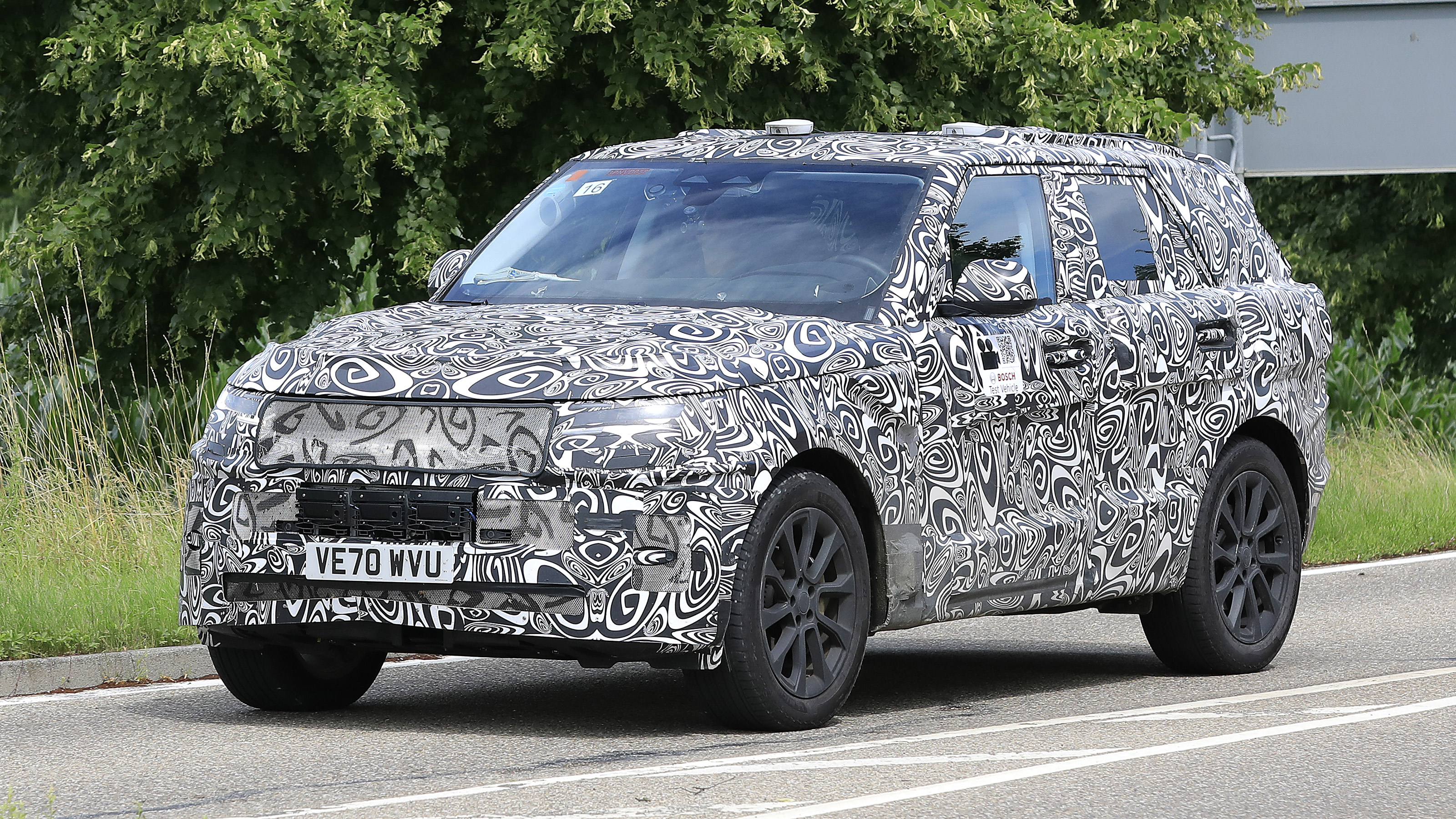 Range Rover Sport spyshot 1