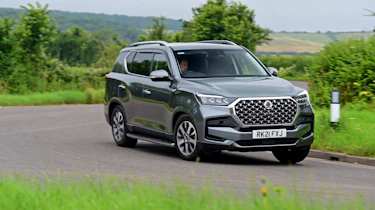 SsangYong Rexton 2021 facelift - corner