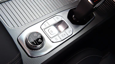 SsangYong Rexton 2021 facelift - controls