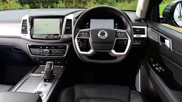 SsangYong Rexton 2021 facelift - cabin