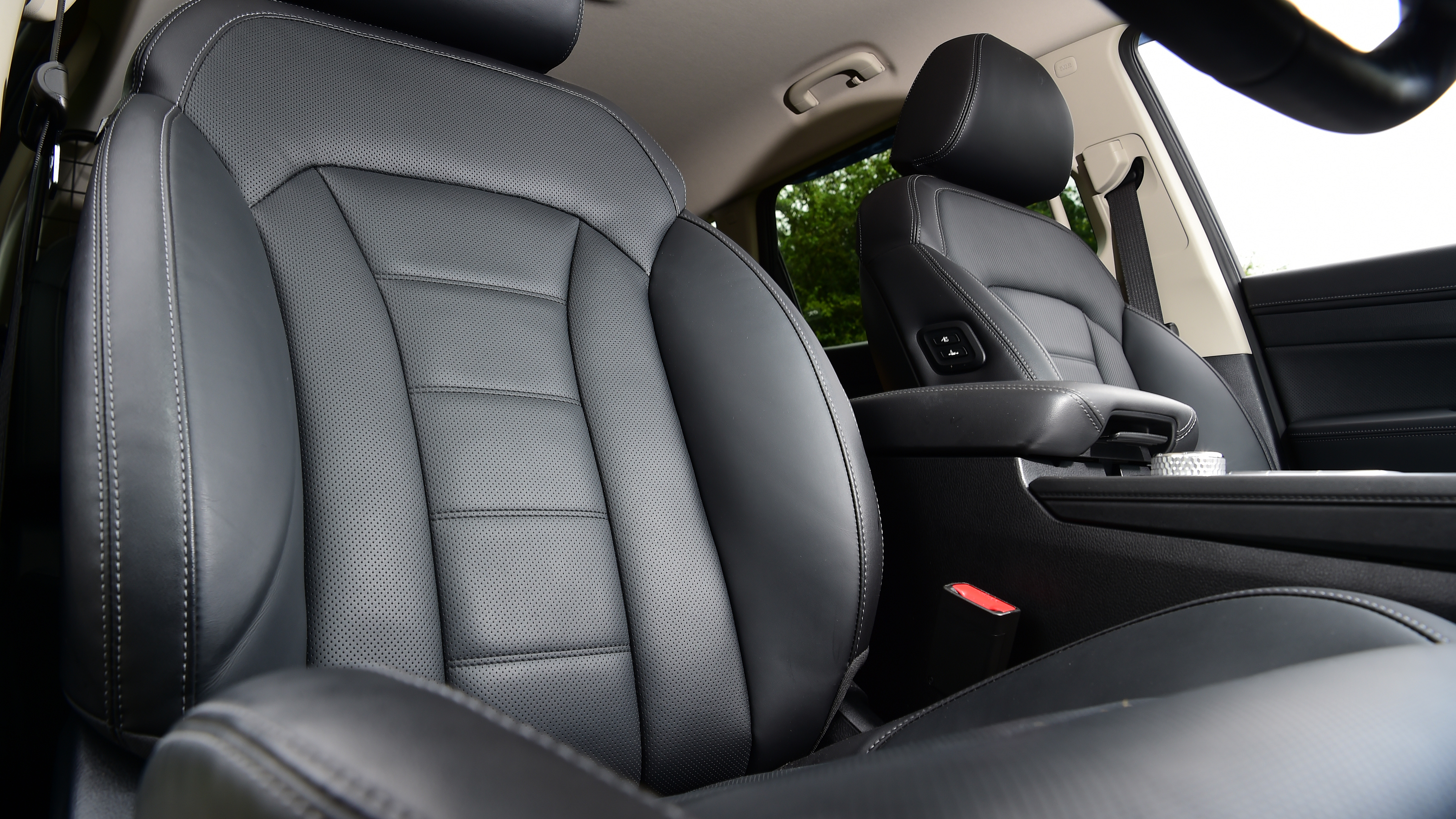 SsangYong Rexton 2021 facelift - seats