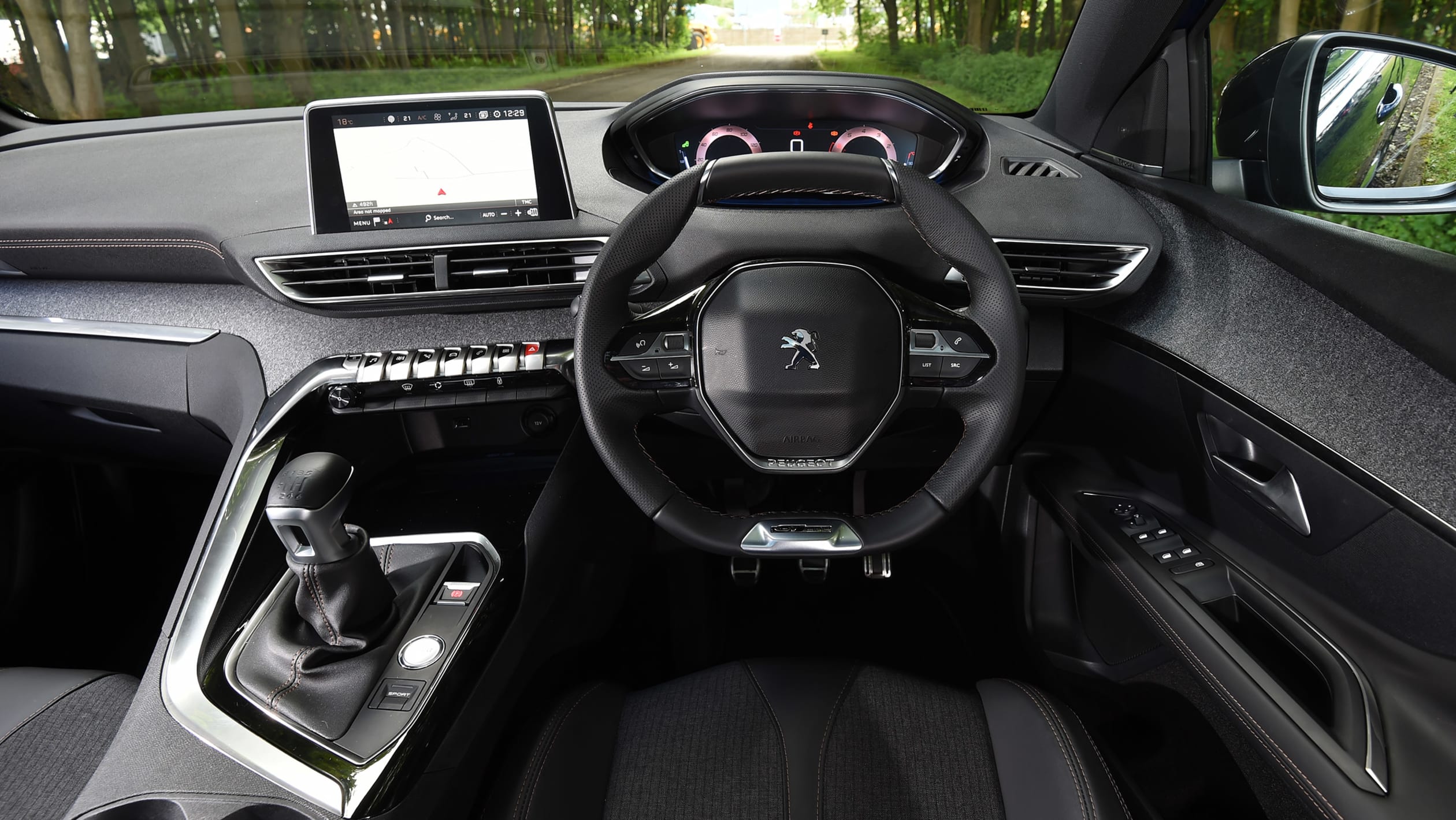 Used Peugeot 3008 Mk2 - dash