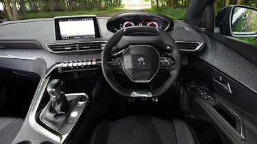Used Peugeot 3008 Mk2 - dash