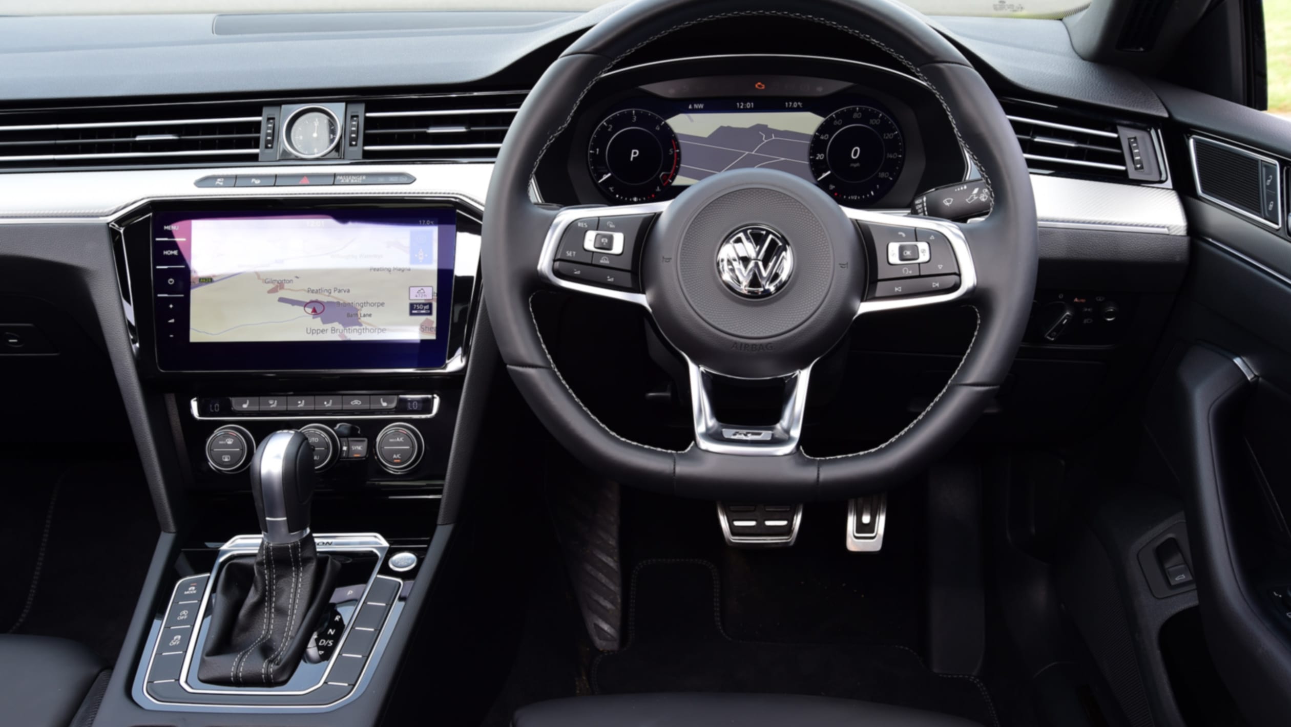 Used Volkswagen Arteon - dash