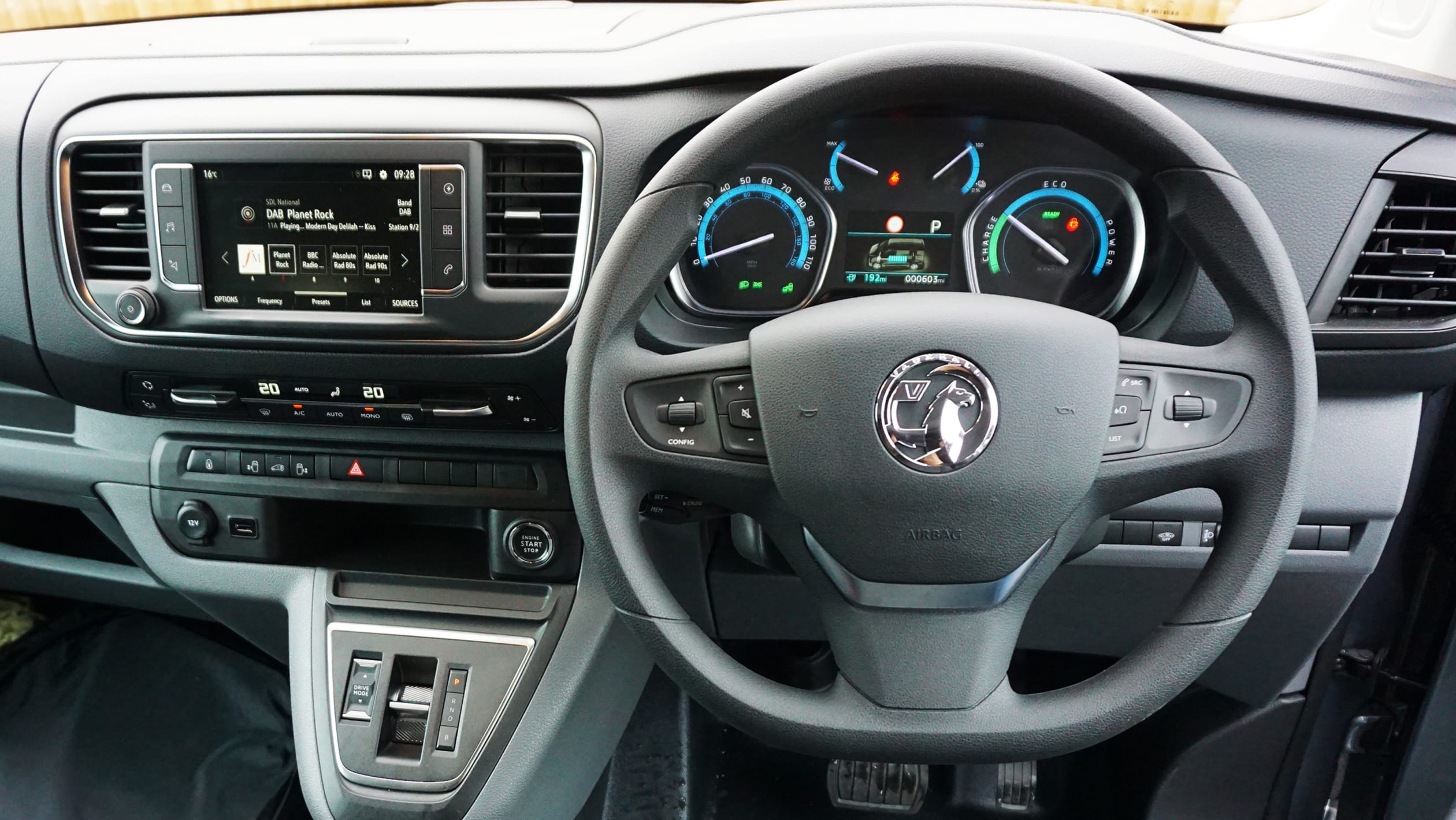 Vauxhall Vivaro-e - dash