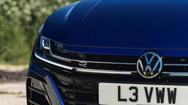 Volkswagen Arteon R Shooting Brake - front light