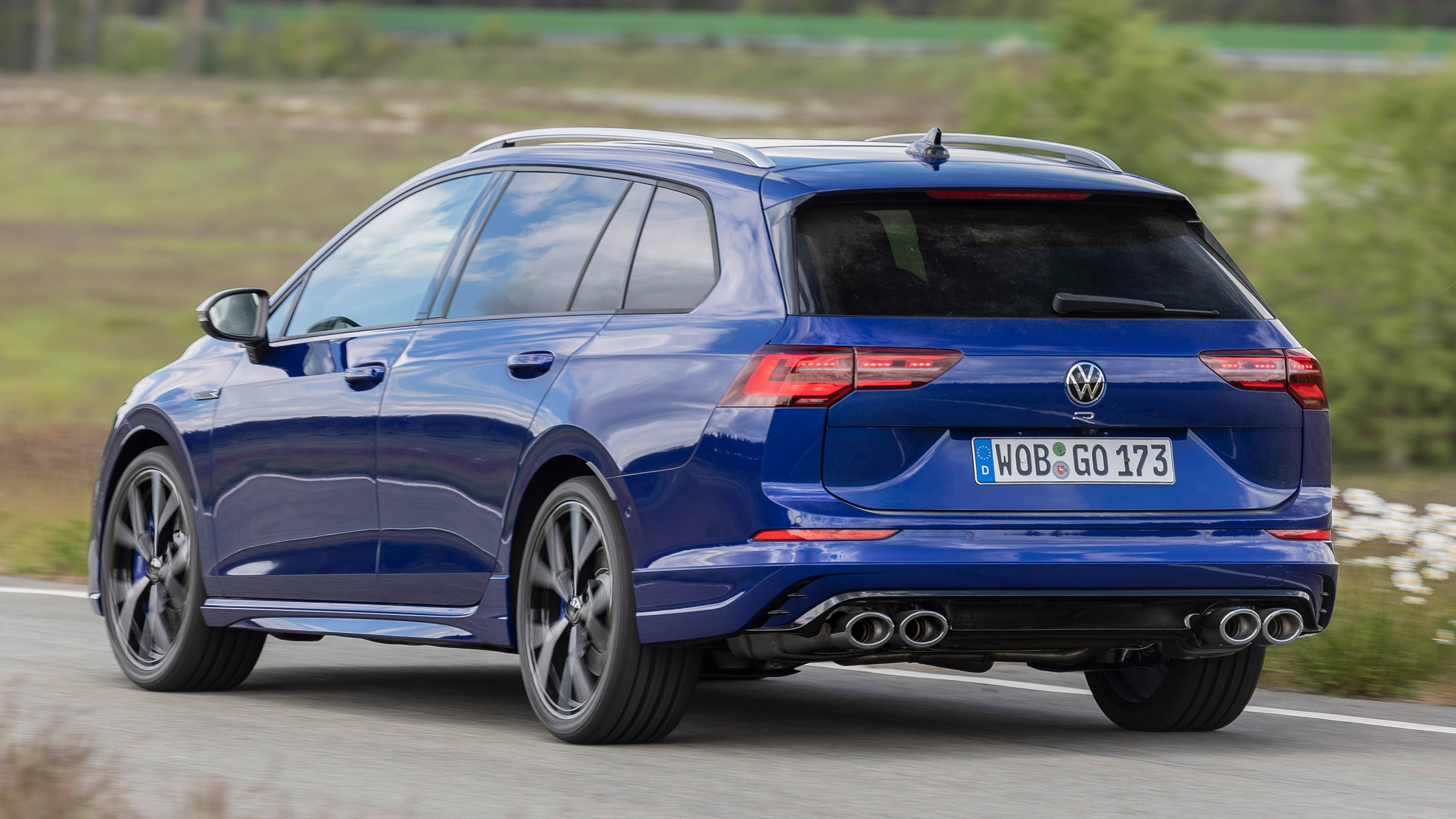 Volkswagen Golf R Estate - rear cornering