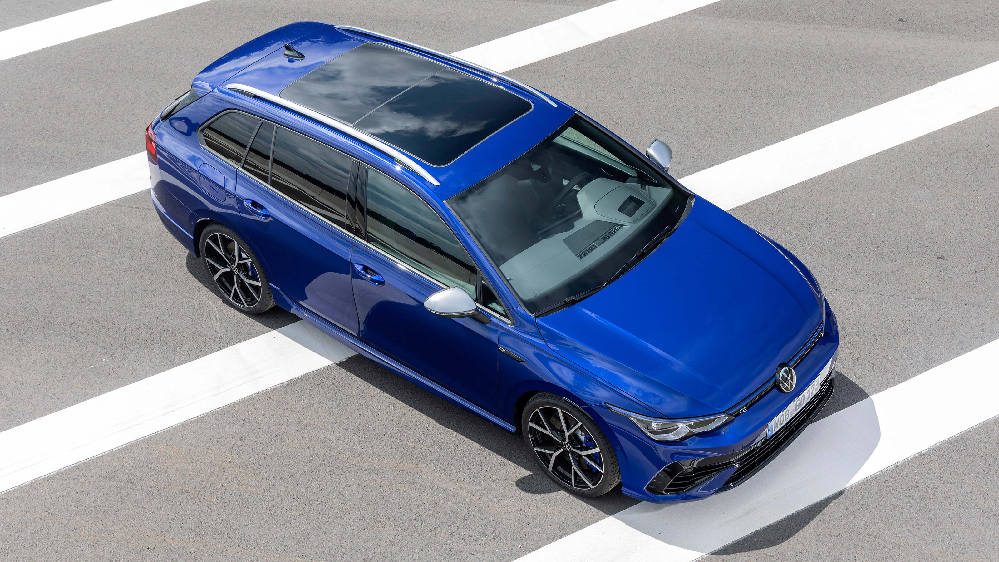 Volkswagen Golf R Estate - front above