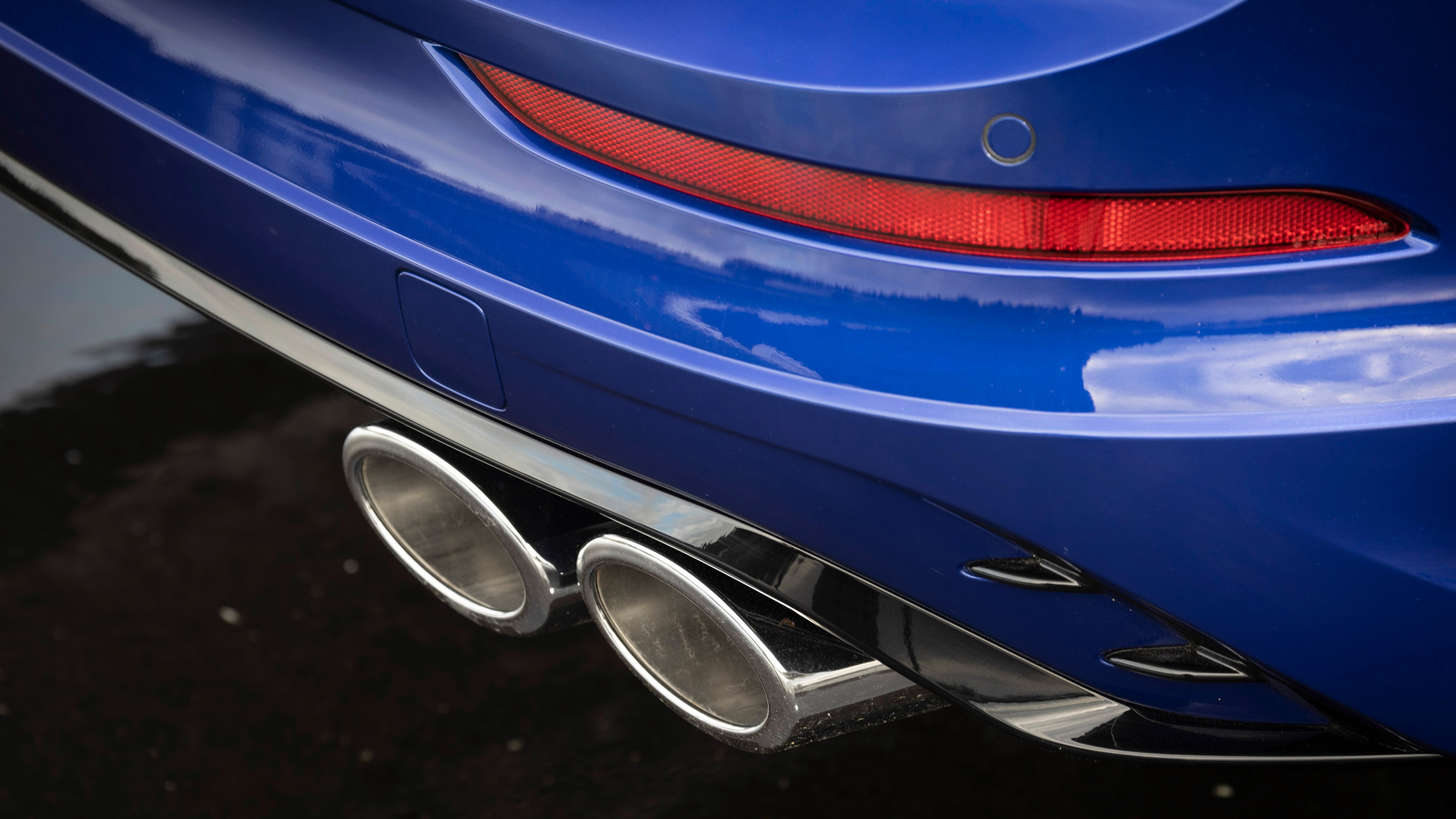 Volkswagen Golf R Estate - exhausts
