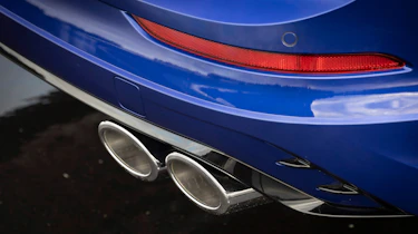 Volkswagen Golf R Estate - exhausts