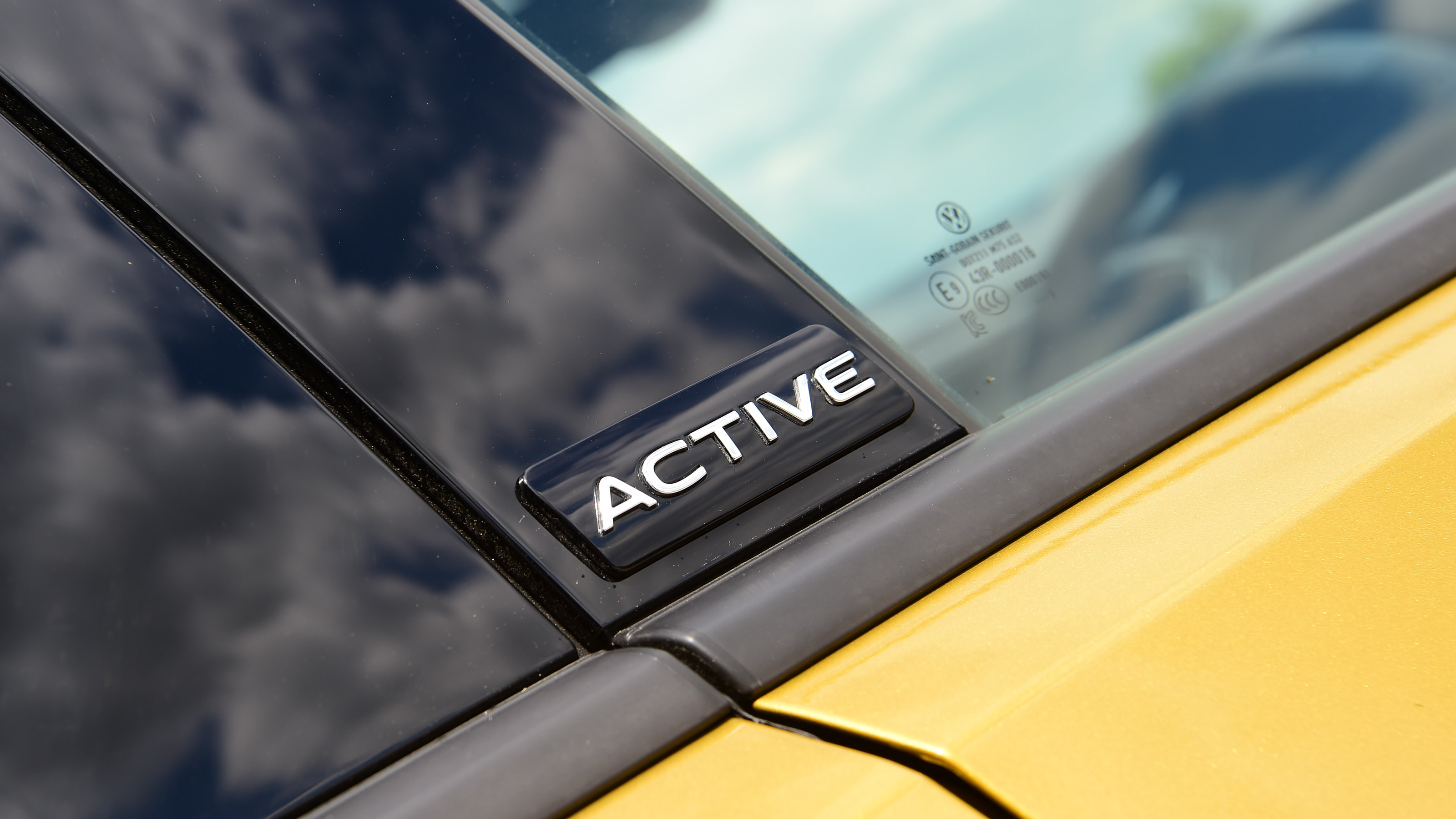 Volkswagen T-Roc Active - side detail