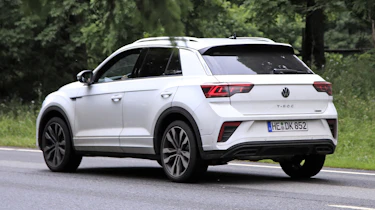 Volkswagen T-Roc - spyshot 13