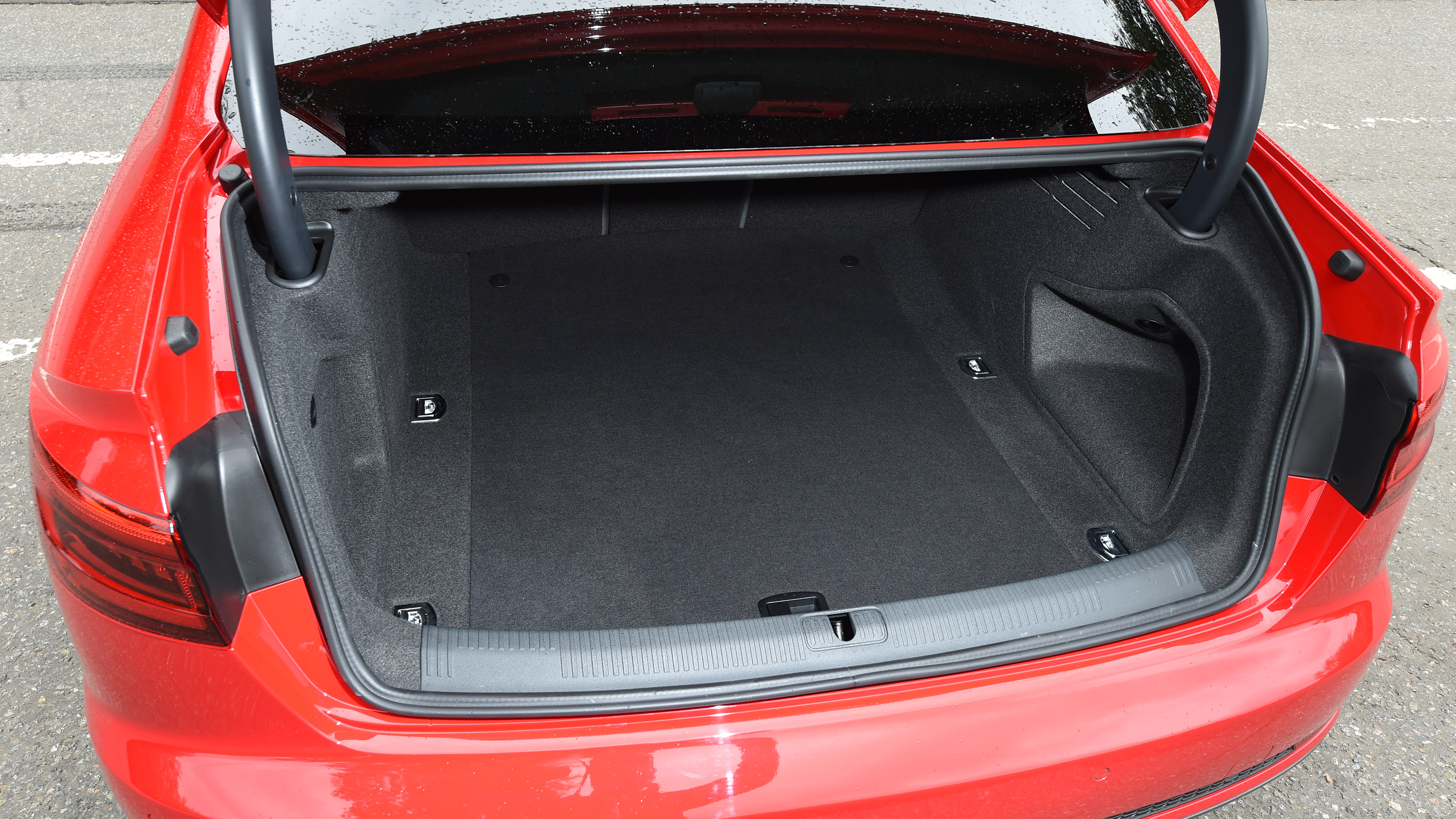 Used Audi A4 Mk5 - boot