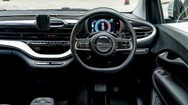 Fiat 500 Action - dash