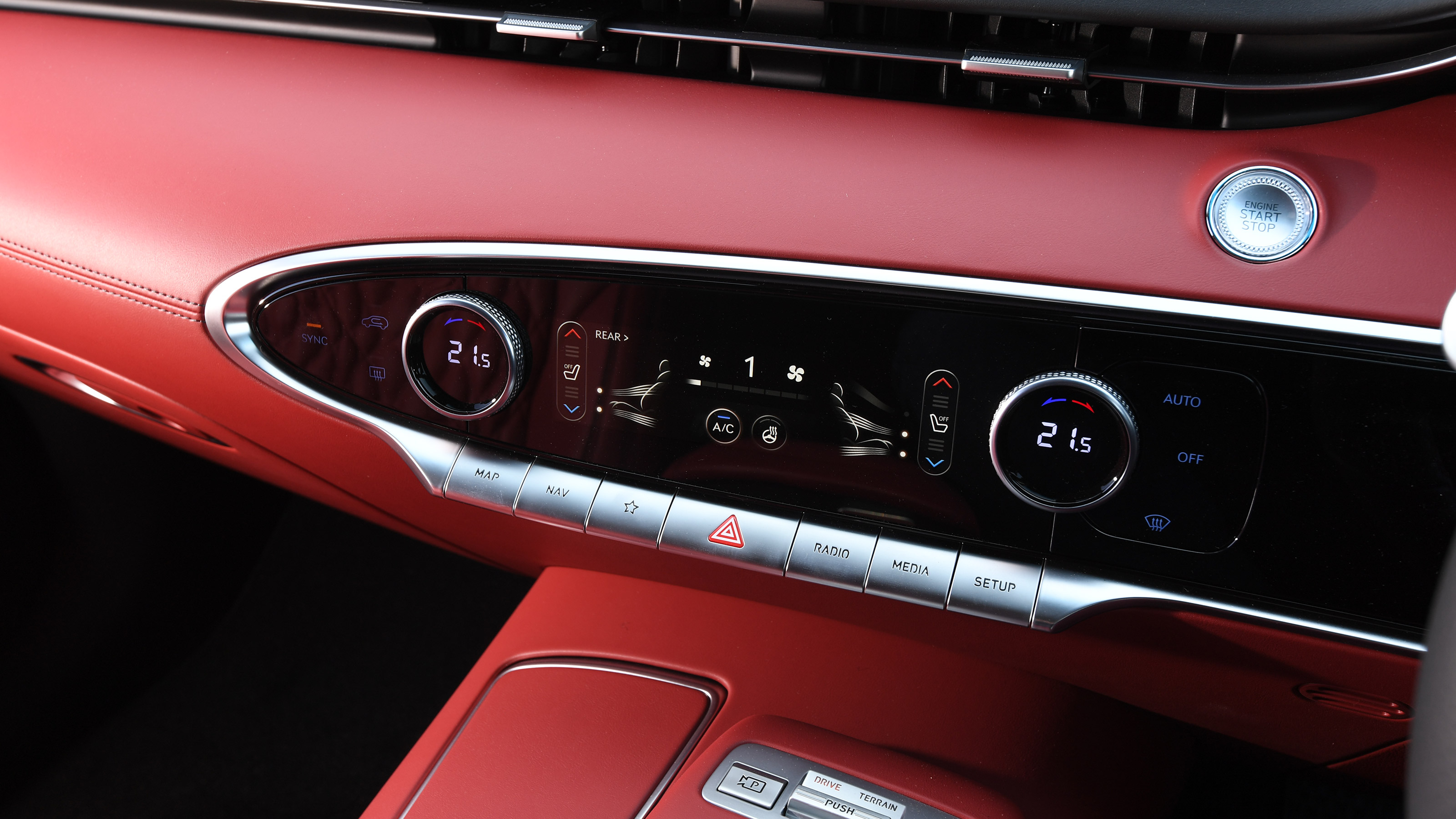 Genesis GV70 - centre console