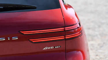 Genesis GV70 - rear light