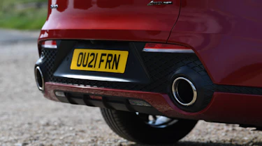 Genesis GV70 - exhausts